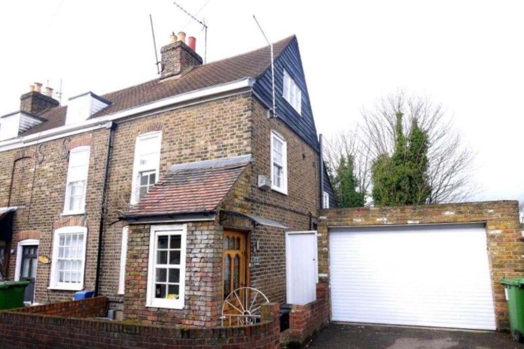3Bedroom Beautiful Cottage Cheshunt Dış mekan fotoğraf